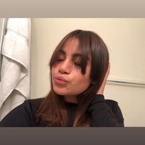 Meet your Posher, Angie